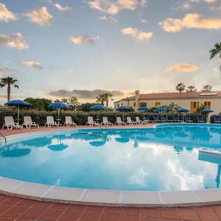 Residence Antigua Lägenhetshotell Bonifati