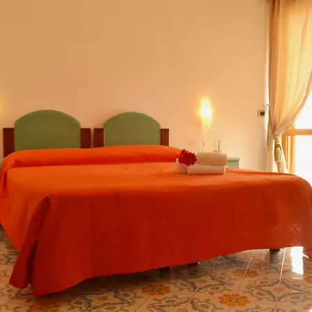 Antigua 3*